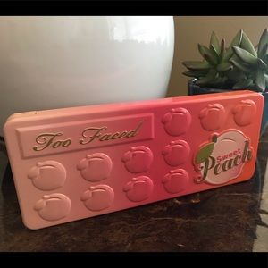 Too Faced Sweet Peach Palette